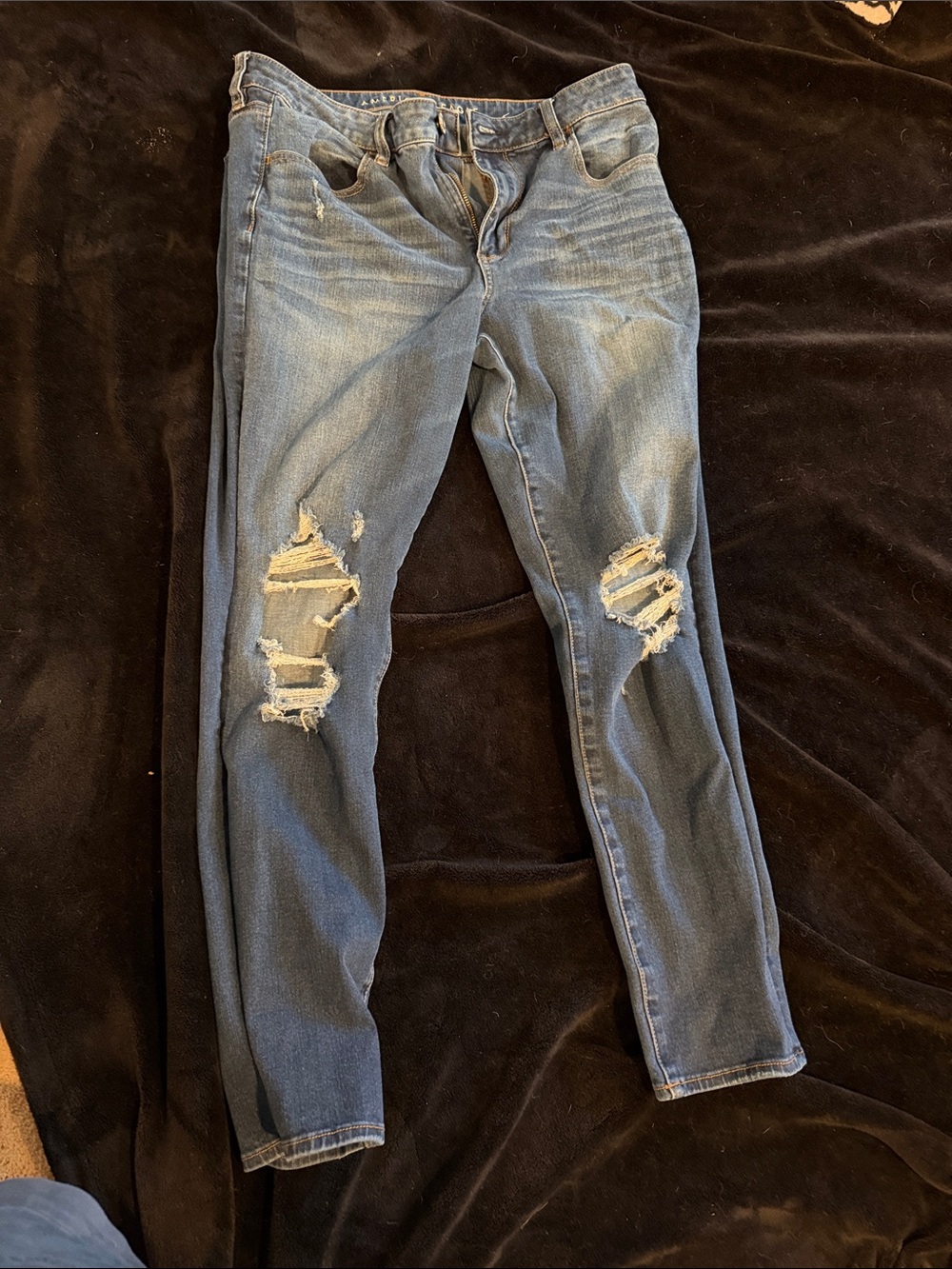 American Eagle Outfitters Distressed Medium Blue Skinny Jeans